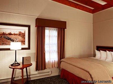 Lodge Jackson Lake Moran