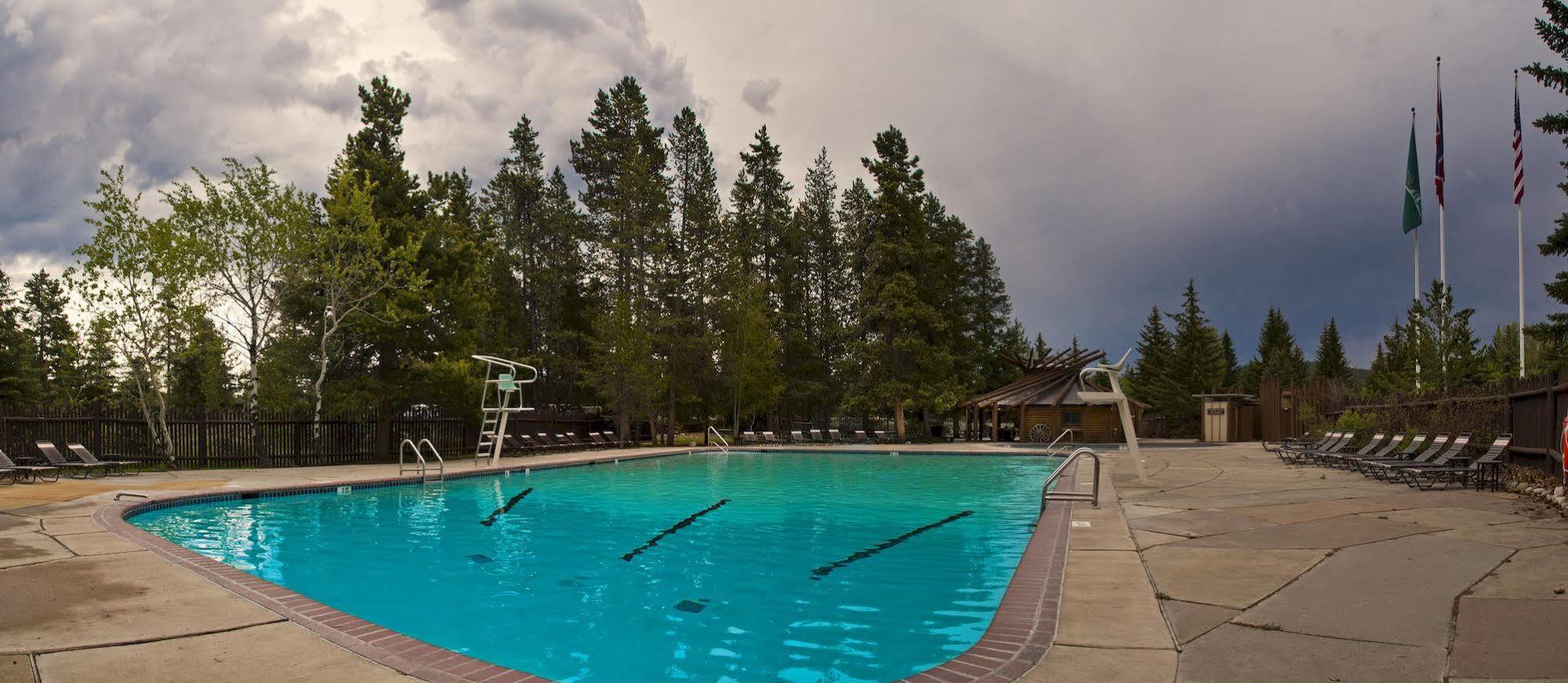 Lodge Jackson Lake